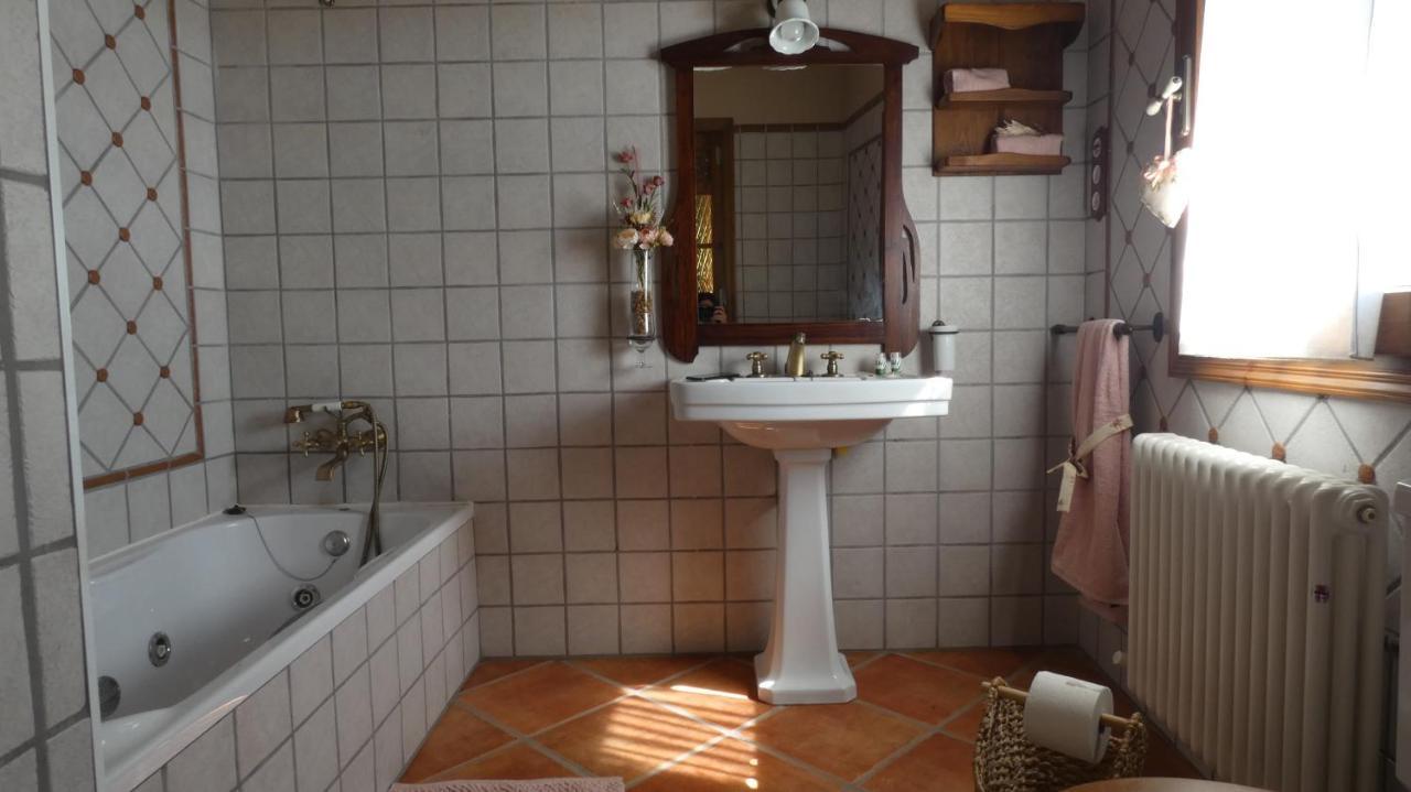 La Posada Del Isabena Roda de Isábena المظهر الخارجي الصورة